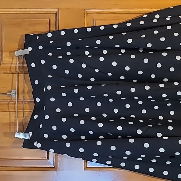 Fun Fashion black&white polkadot full circle skirt free size - Picture 2 of 7